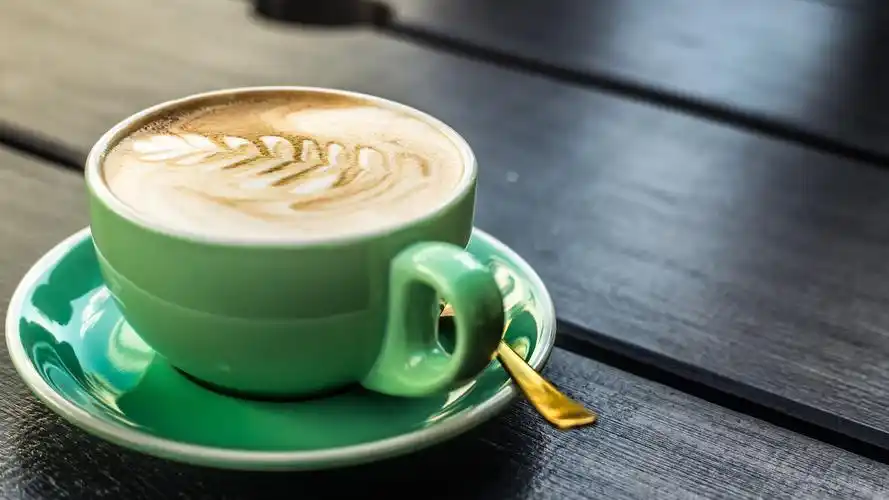 简约淡雅 咖啡 卡布奇诺咖啡 5k高清图片素材壁纸