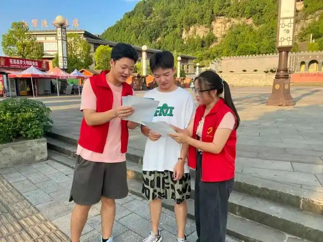 大学生返乡社会实践为苍溪发展贡献青春力量