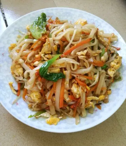 早餐:鸡蛋炒米粉