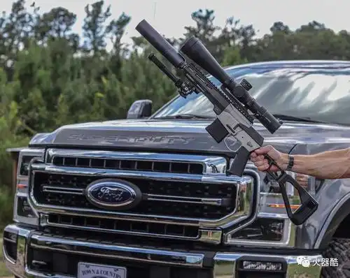 男人至死是少年枪械的魅力永远势不可挡