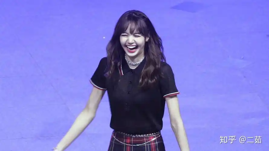 哪位有blackpinklisa黑发图片