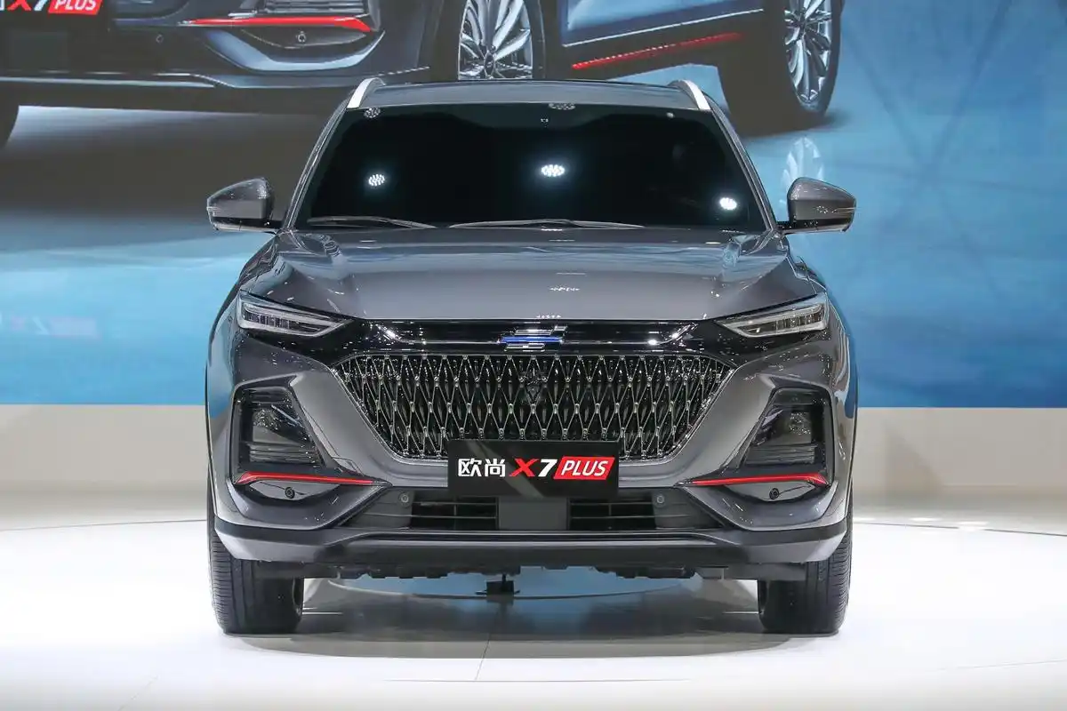 2023款长安欧尚x7 plus畅享版上市 可选7座布局