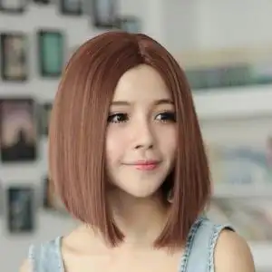 波波头短发中分图片