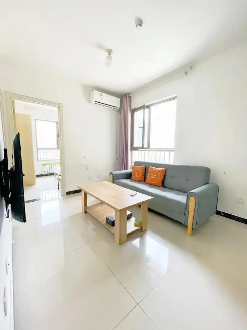 全屋瓷砖!60平两室一厅!一千多包含地下车 - 抖音