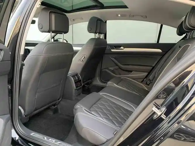 大众 迈腾  2021款 330tsi dsg 30周年纪念版图片