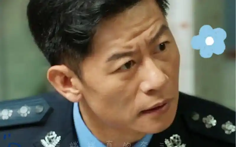 演员李健 / 李老师的多巴胺穿搭来啦!