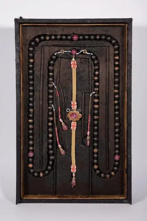 清代沉香朝珠108