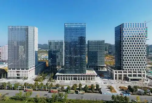 十年造一城 | 中建四局助此地破茧成蝶