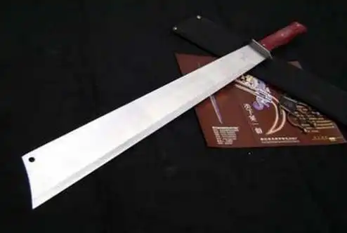 男子带砍刀谈判壮胆 看到对方带斧头落荒而逃