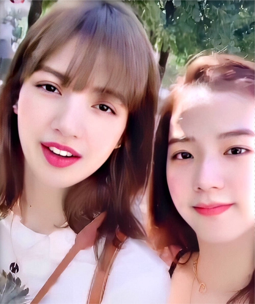 好喜欢这种身高差 自截自调自修 抱图点赞 #lisoo# #荔枝cp# #lisa