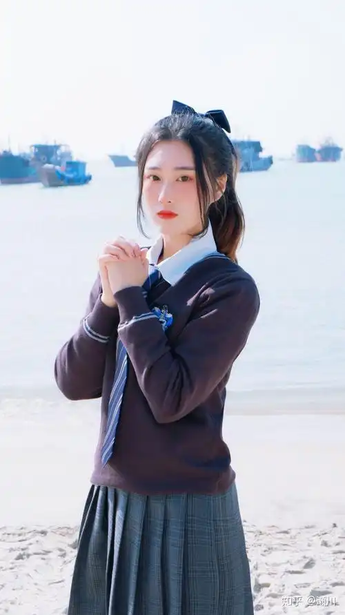 你身边有哪些长得好看又会打王者荣耀的女生