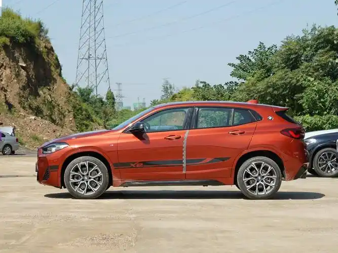 华晨宝马 宝马x2 2021款 改款 xdrive25i 曜夜版