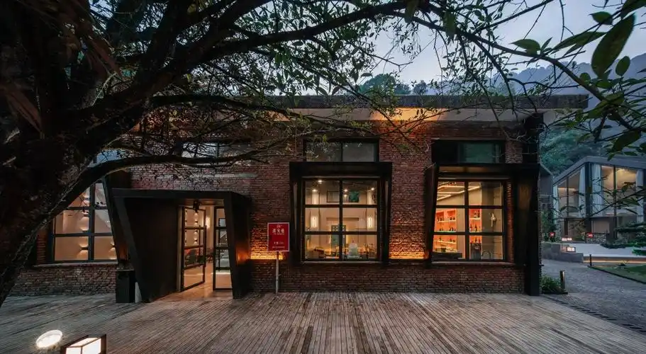 最新10个老厂房改造案例:指引旧厂区复兴的明灯