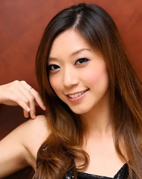 性感的卫浴广告女郎