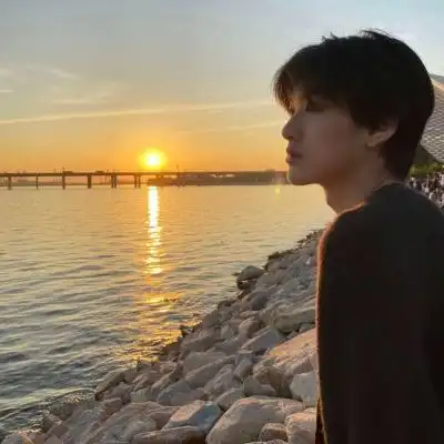 头像2021最火男生头像图片