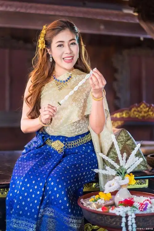 泰国的传统服饰主要有以下几种