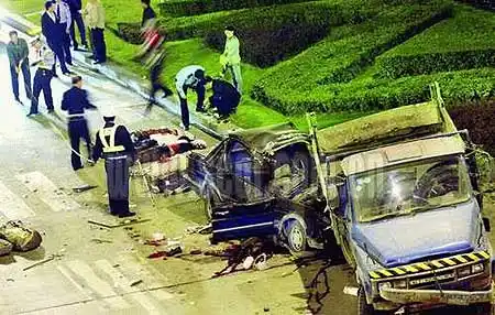 成都发生今年最大一起车祸6名湖南人遇难图