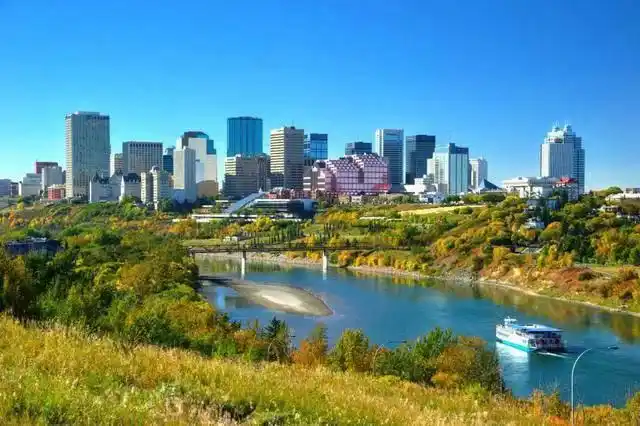 埃德蒙顿,是加拿大阿尔伯塔省省会,也是加拿大第五大城市 埃德蒙顿