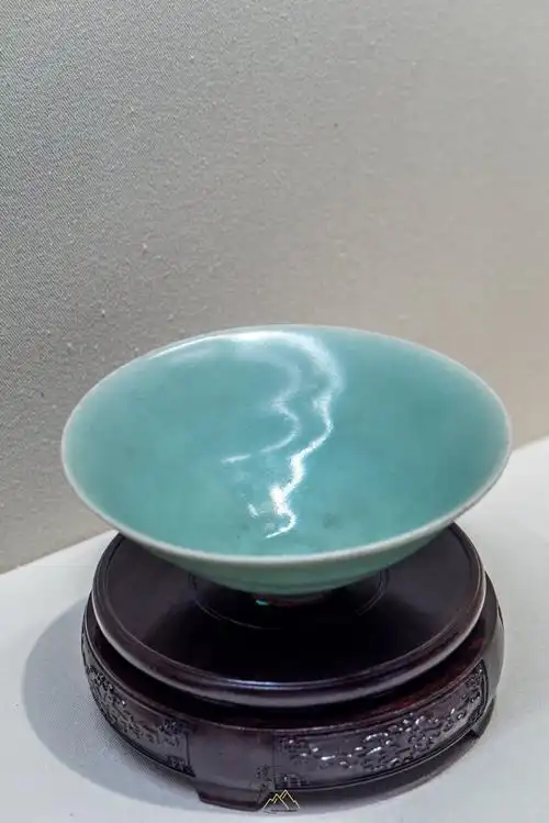 浙江省博物馆藏· 南宋龙泉窑青釉斗笠碗|斗笠碗|浙江省博物馆|龙泉窑