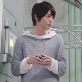 假面骑士build衣服桐生战兔动漫cos服包邮针织衫连帽假两件