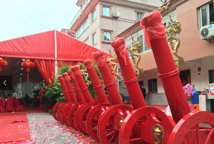 浙江农村拆迁户结婚:礼炮齐鸣 大龙虾堆山