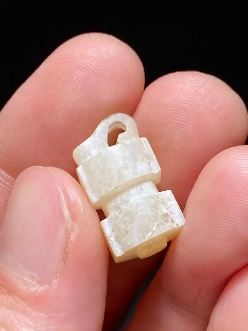 汉 和田玉籽料 白玉 灰皮 司南佩 挂件 挂坠 配饰