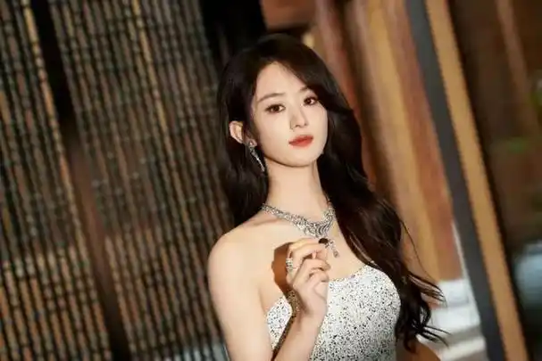 赵丽颖的古风眉形又被夸了