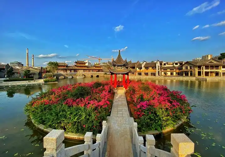 广西崇左太平古城风采!创意摄影:龙行天下 图片编辑:知足常乐