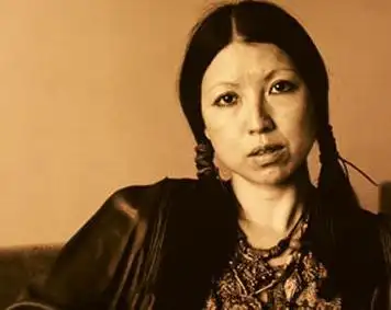 作家三毛70岁冥诞 两篇手稿首次曝光