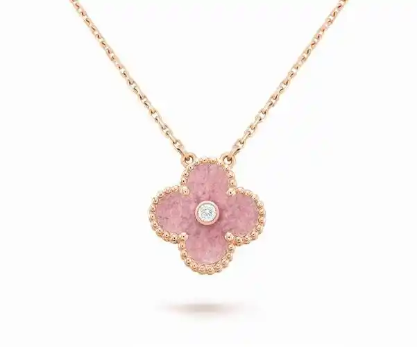 梵克雅宝推出alhambra四叶草项链新作浪漫蔷薇辉