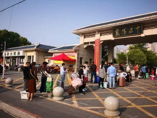 襄阳五中高三开学在即 高新警方全力护航