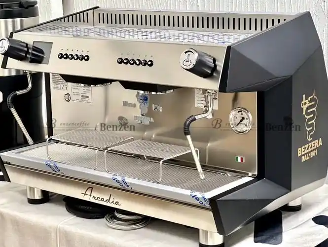 贝泽拉arcadia黑金配色这肌肉感拉满