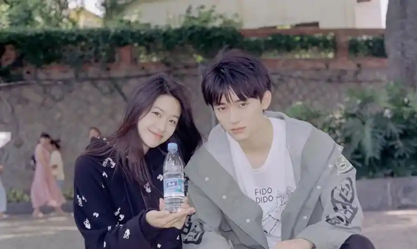 小八卦陈妍希林一孟美岐向涵之宋智雅