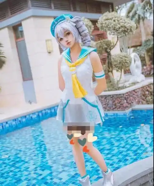 女装大佬泳池cos夏日布洛尼亚果然男人最懂男人转身太诱惑