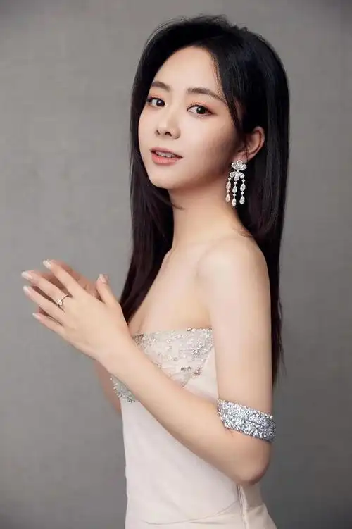 (可爱型女明星都有哪些名字) - 冷求网