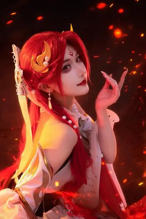 王者荣耀貂蝉唤灵魅影cosplay