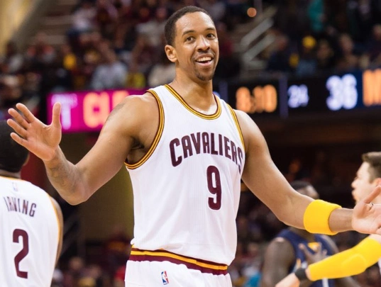 2020中国·哈尔滨(芬兰蒂亚)滑雪马拉松鸣枪开赛 中国莫雷尔禁区内