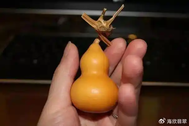 文玩葫芦重在把玩,如果尺寸过大或者过小,都会影响心情.