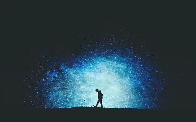 最近很火的插画～名为《孤独》