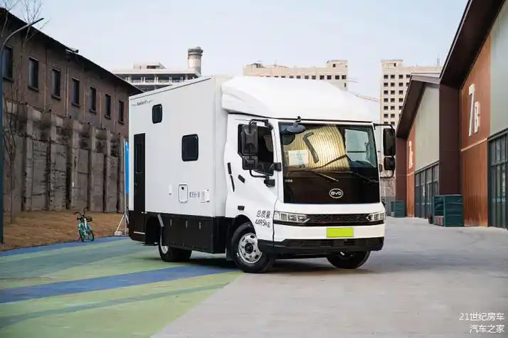 打响新能源第一枪威士捷率先推出比亚迪t5dm混动轻卡房车