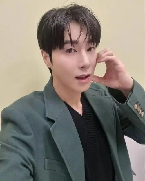 允浩呀_真亲_哪里_都不会去_就在这里