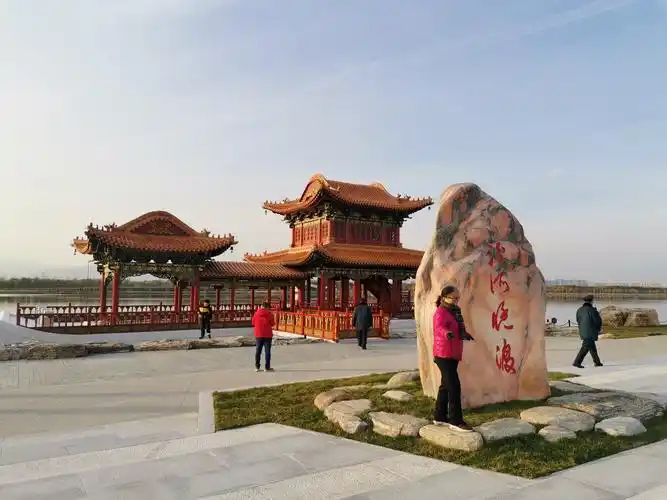 其它 汾河晚渡 写美篇  汾河,从太原城中蜿蜒而过,两岸景色如画.