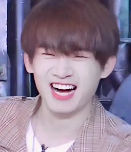 姚琛的经典帅照(不是,是憨憨图