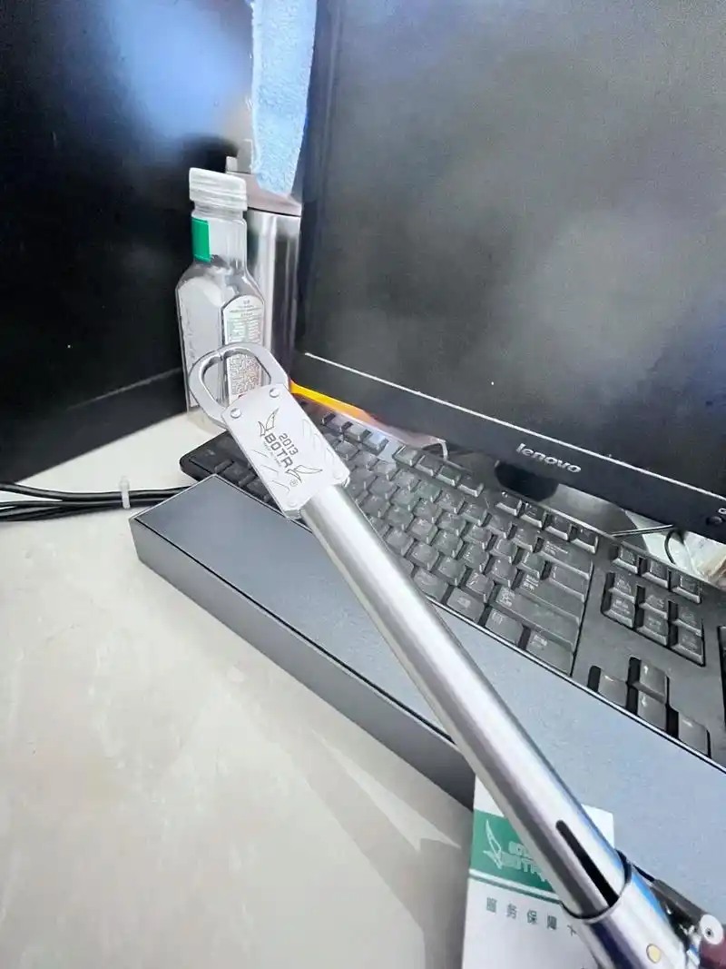 纠结了几个月才舍得买的控鱼器,看着到手的控鱼器却高兴不起来, - 抖