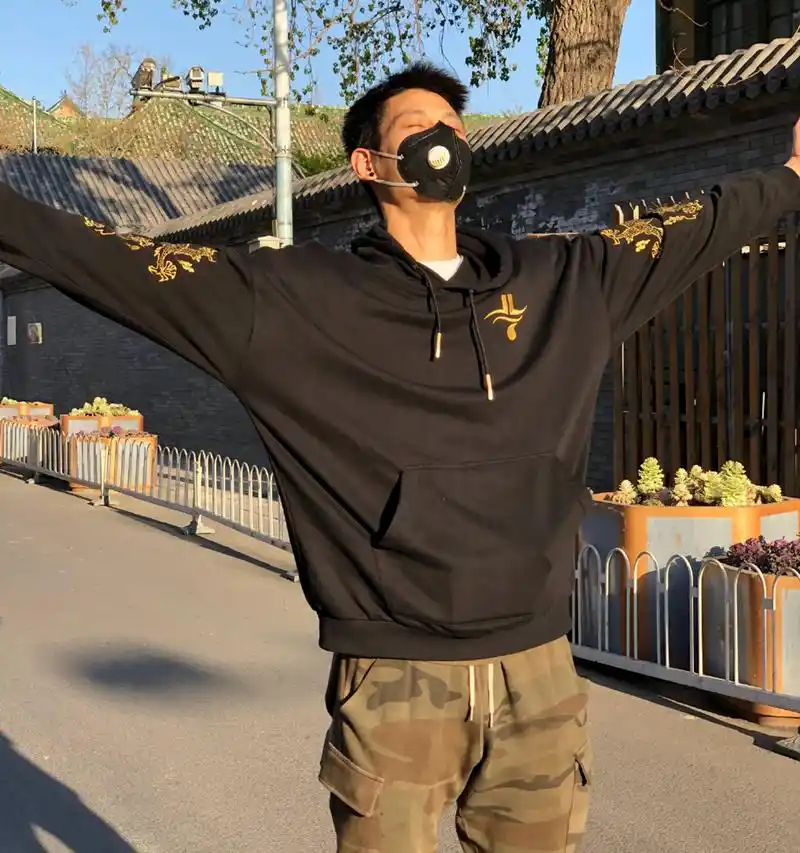 14天让林书豪成硬汉重回球场晒照片球迷看出他迫不及待