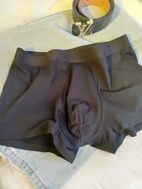 纯棉的无痕内内757575正装男神必备好物看不出轮廓超赞的手感巨