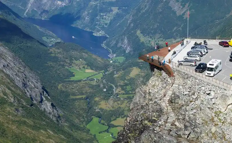 挪威dalsnibba观景台