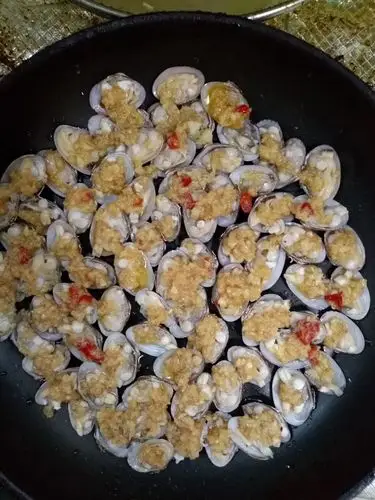 铁板蒜泥花甲蒸生蚝自已做的哈跟外面一个味便宜多了还