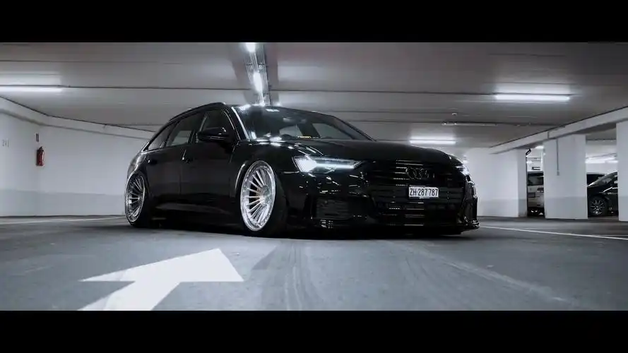 低趴改装车都这么帅吗?没错!the black spaceship!