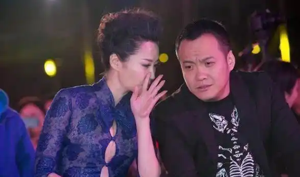 52岁许晴撞上45岁蒋勤勤,一个太女子,一个太少女:不婚不育永葆青春?